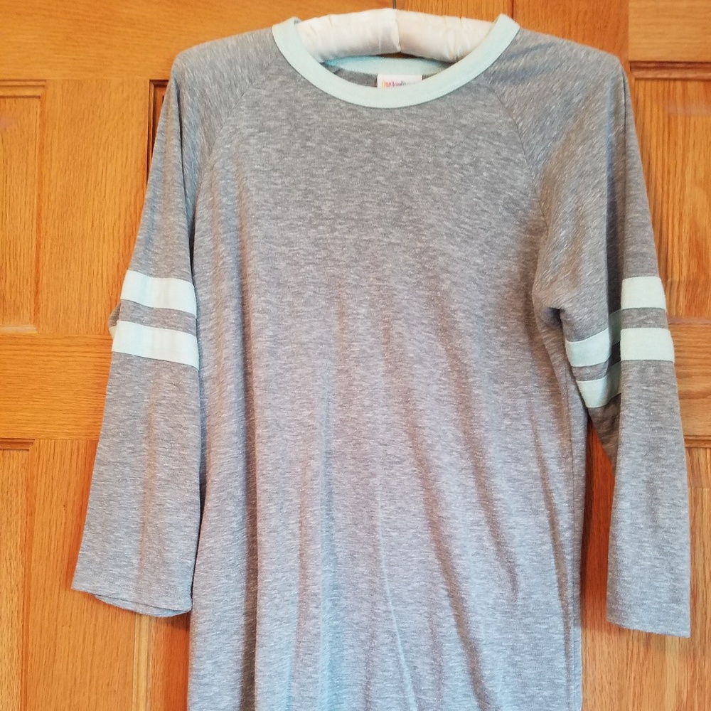 LulaRoe Randay Baseball Tee
